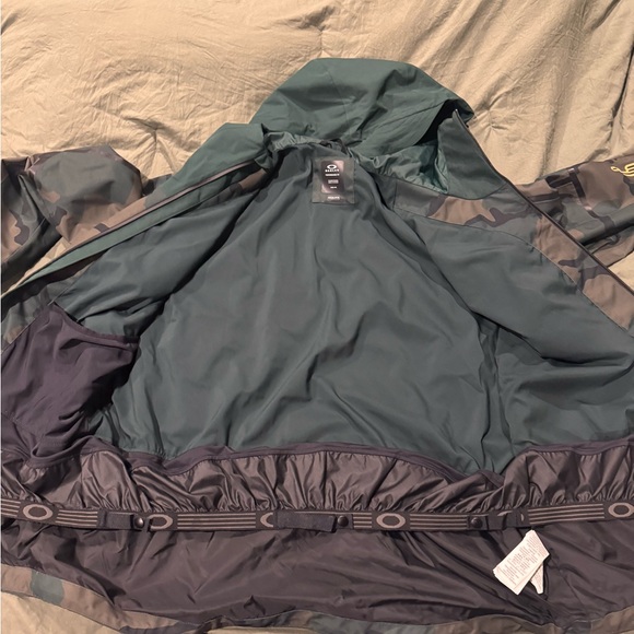 OAKLEY CAMO TC GUNN 2.0 RC SHELL JACKET - Picture 5 of 9